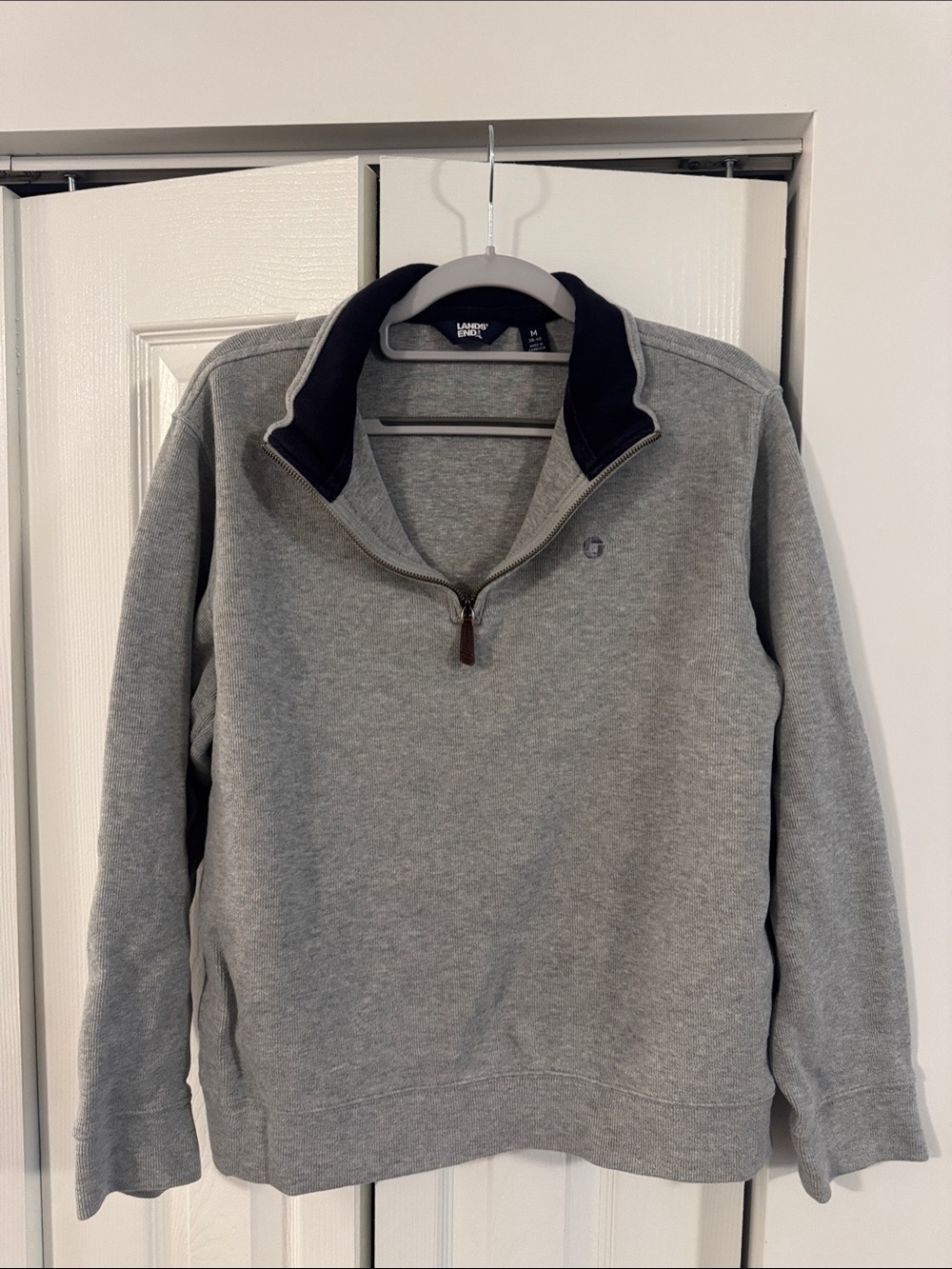 Chase Apparel Lands' End Light Gray Half-Zip Pullover with Dark Contrast Collar